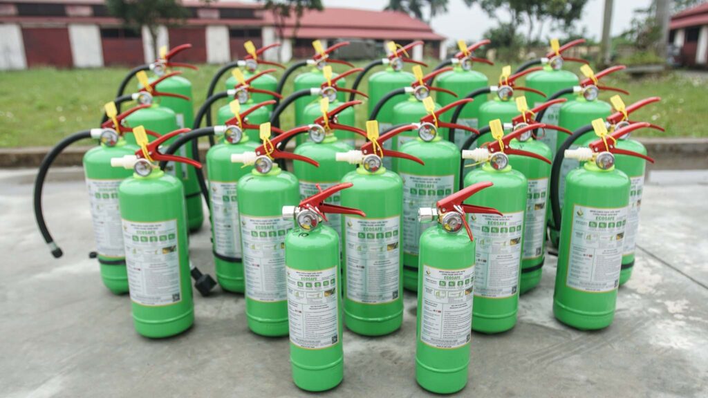 Bình khí sạch HFC-227ea được ưa chuộng vì hiệu quả cao và không gây hư hỏng thiết bị. Bình khí sạch HFC-227ea được ưa chuộng vì hiệu quả cao và không gây hư hỏng thiết bị.
