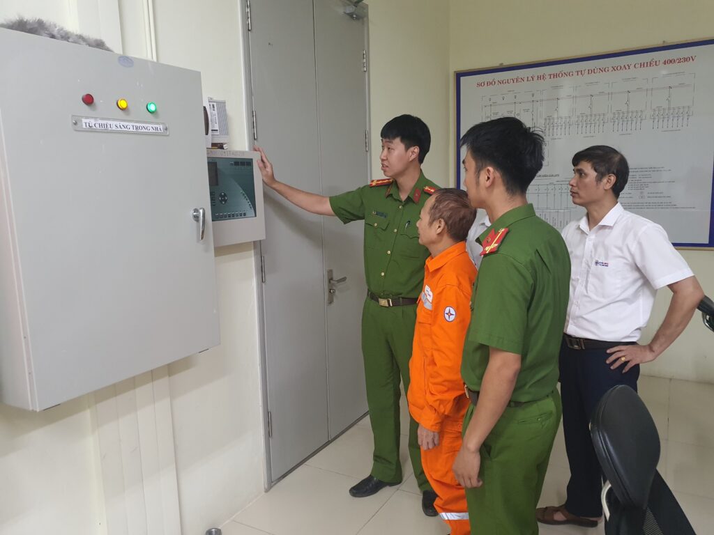Chứng nhận chất lượng rất cần thiết, bình chữa cháy đạt chuẩn giúp sử dụng an toàn và hiệu quả. Chứng nhận chất lượng rất cần thiết, bình chữa cháy đạt chuẩn giúp sử dụng an toàn và hiệu quả.