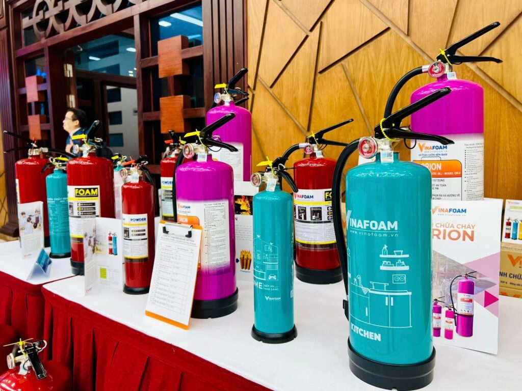 Bình chữa cháy Hansung được nhập khẩu từ Hàn Quốc với chất lượng ổn định và độ bền cao