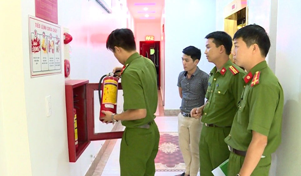 Bình chữa cháy được sử dụng phải đạt tiêu chuẩn kiểm định rõ ràng